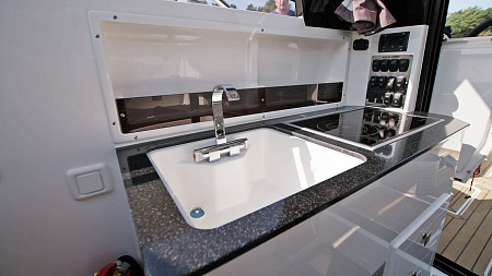 Катер Parker 920 Explorer MAX